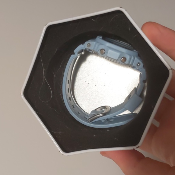 Casio Baby G BLX-560 in Baby Blue - Picture 5 of 5